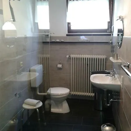 Schenden Apartment *